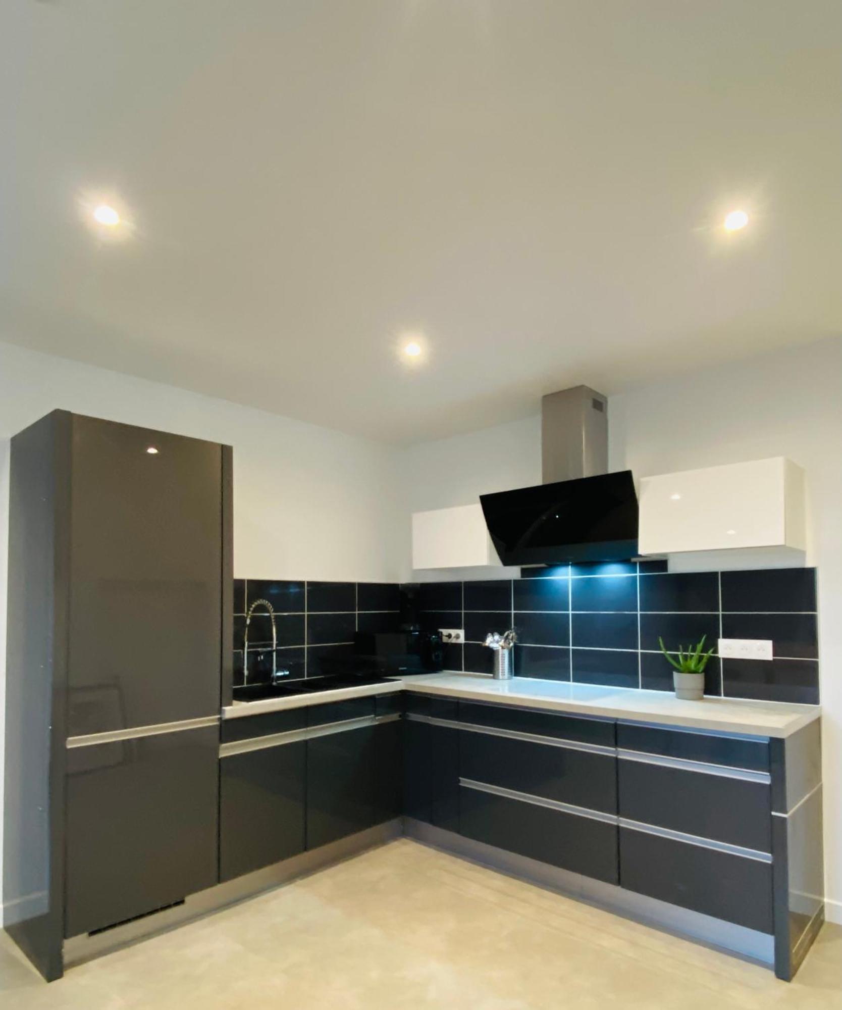 The Share House Apartment Tille Ngoại thất bức ảnh